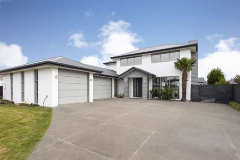 Photo of property in 7 Brookwater Avenue, Northwood, Christchurch, 8051