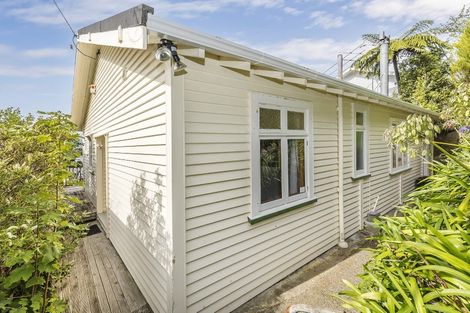 Photo of property in 5 Rakau Road, Hataitai, Wellington, 6021