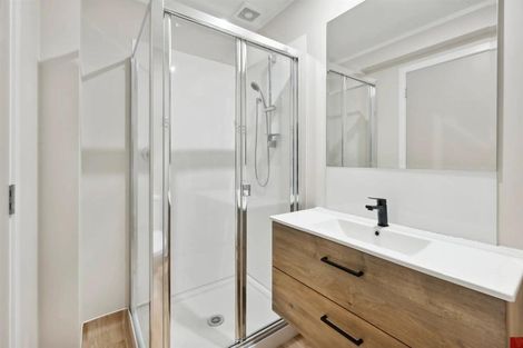 Photo of property in 68 Clevedon Road, Papakura, 2110