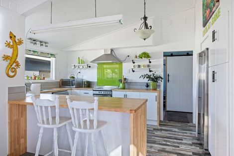 Photo of property in 5 Glanville Road, Stratford, 4332