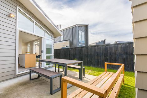 Photo of property in 7 Teal Way, Hobsonville, Auckland, 0616
