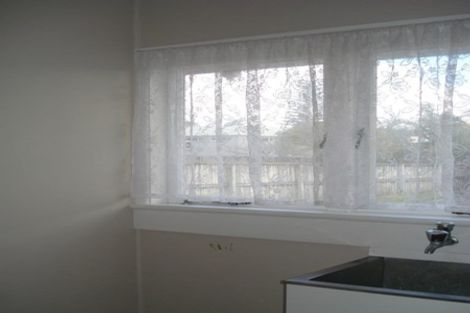 Photo of property in 10 Vera Road, Te Atatu South, Auckland, 0610