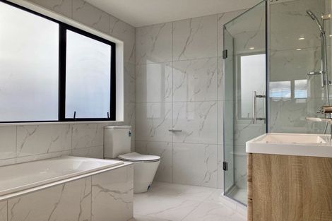 Photo of property in 15a Garelja Road, Henderson, Auckland, 0612