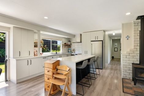 Photo of property in 15 Milsom Place, Te Puke, 3119