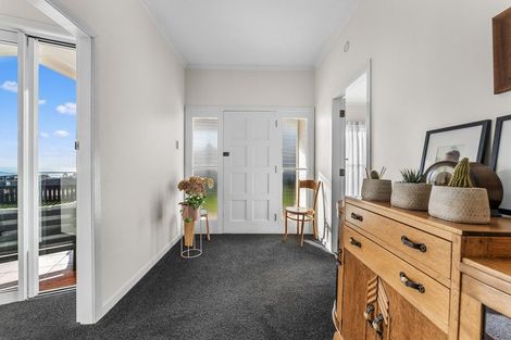 Photo of property in 407 Devon Street West, Lynmouth, New Plymouth, 4310