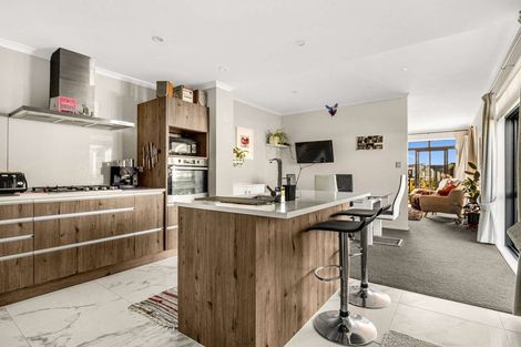 Photo of property in 13b Nellie Drive, Kumeu, 0810