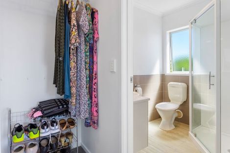 Photo of property in 418a Old Te Atatu Road, Te Atatu Peninsula, Auckland, 0610