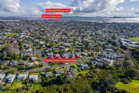Photo of property in 42 Ennis Avenue, Pakuranga Heights, Auckland, 2010