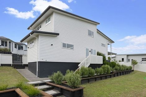 Photo of property in 36 Manhattan Rise, Orewa, 0931