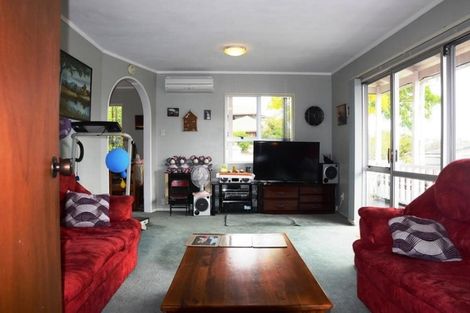 Photo of property in 53 Poaka Avenue, Dinsdale, Hamilton, 3204