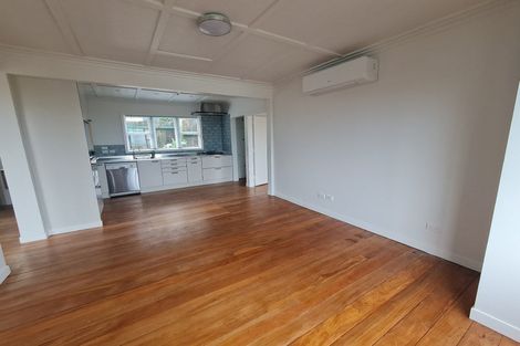 Photo of property in 54 Pioneer Road, Moturoa, New Plymouth, 4310