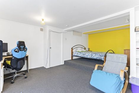 Photo of property in 178 Huatoki Street, Upper Vogeltown, New Plymouth, 4310