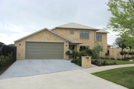 Photo of property in 2 Richard Seddon Drive, Northwood, Christchurch, 8051