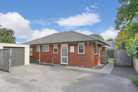 Photo of property in 107 Conway Street, Mayfair, Hastings, 4122