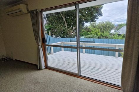 Photo of property in 15 Pokapu Street, Titirangi, Auckland, 0600