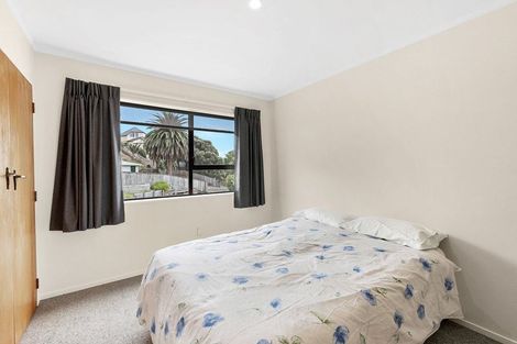 Photo of property in 10 Napier Grove, Waikanae Beach, Waikanae, 5036