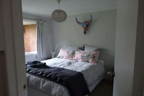 Photo of property in 7a/2 Corrella Road, Belmont, Auckland, 0622