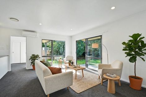 Photo of property in 1216a Norfolk Crescent, Mayfair, Hastings, 4122