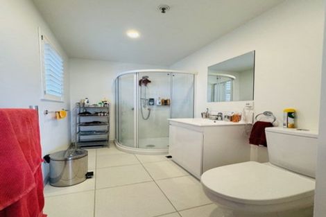 Photo of property in Terrace Garden Apartments, 14e/120 The Terrace, Wellington Central, Wellington, 6011