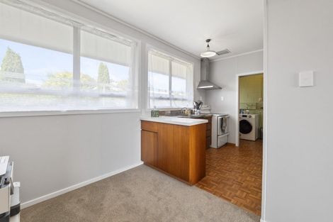 Photo of property in 9 Barrett Street, Westown, New Plymouth, 4310