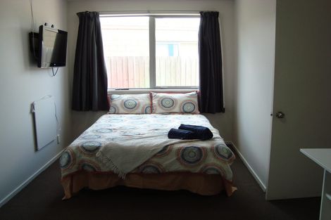 Photo of property in 5b Paeroa Street, Riccarton, Christchurch, 8041