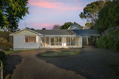 Photo of property in 80 Kahu Road, Paremata, Porirua, 5024