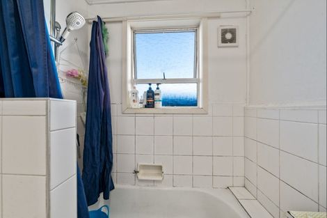 Photo of property in 28a Clemow Road, Fitzroy, New Plymouth, 4312