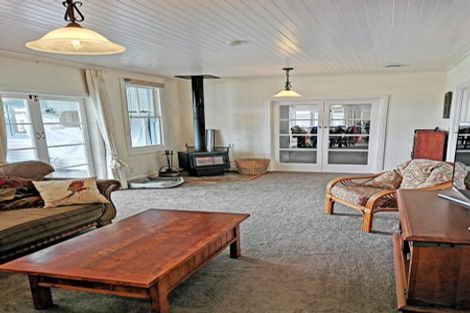 Photo of property in 956 Oneriri Road, Kaiwaka, 0573