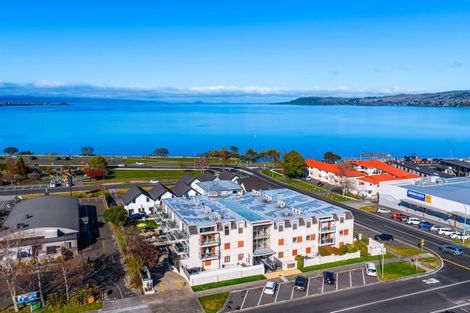 Photo of property in 101 On Roberts, 2/101 Roberts Street, Taupo, 3330