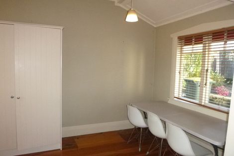 Photo of property in 2 Gow Street, Helensville, 0800