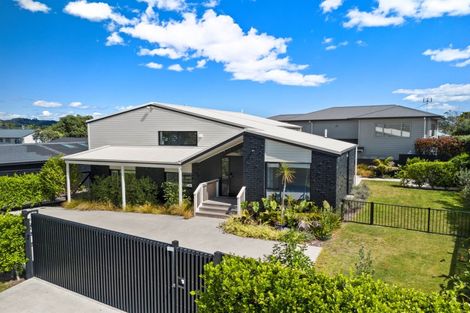 Photo of property in 1 Alexander Place, Papamoa Beach, Papamoa, 3118