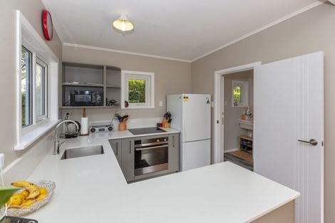 Photo of property in 52 Matatua Road, Raumati Beach, Paraparaumu, 5032
