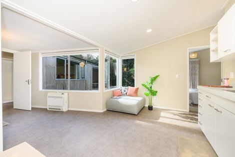 Photo of property in 196 Victoria Avenue, Hokowhitu, Palmerston North, 4410