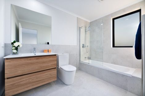 Photo of property in 27 Morus Road, Massey, Auckland, 0614