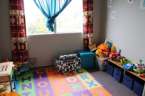 Photo of property in 15 County Place, Tirau, 3410