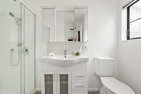 Photo of property in 25 Satara Crescent, Khandallah, Wellington, 6035