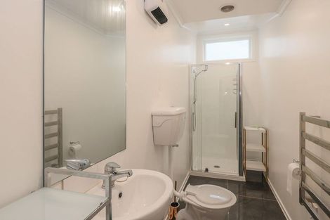 Photo of property in 22 Glenpark Avenue, Frankleigh Park, New Plymouth, 4310