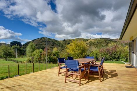 Photo of property in 1038 State Highway 4, Parikino, Whanganui, 4573