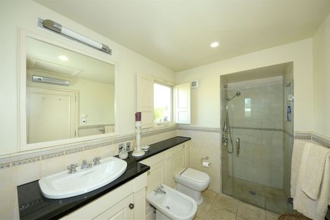 Photo of property in 87 Fendalton Road, Fendalton, Christchurch, 8014