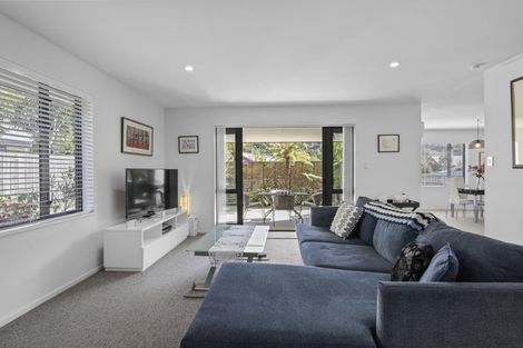 Photo of property in 5 Whitby Close, Waikawa, Picton, 7220