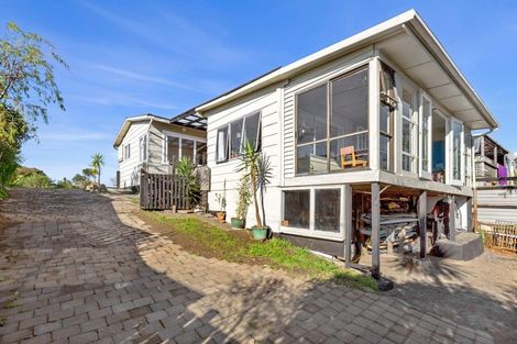 Photo of property in 3 Te Hutewai Road, Raglan, 3225