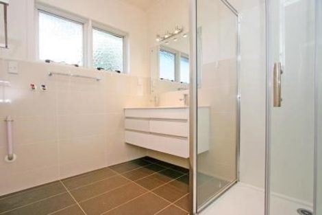 Photo of property in 25 Elizabeth Avenue, Papatoetoe, Auckland, 2025