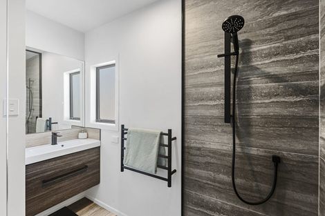 Photo of property in 40c Fitzroy Road, Fitzroy, New Plymouth, 4312