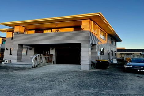 Photo of property in 38 Kenderdine Road, Papatoetoe, Auckland, 2025