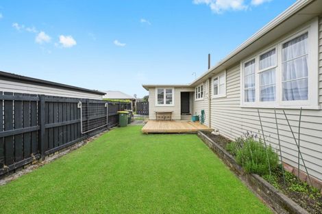 Photo of property in 18 Portal Crescent, Beerescourt, Hamilton, 3200