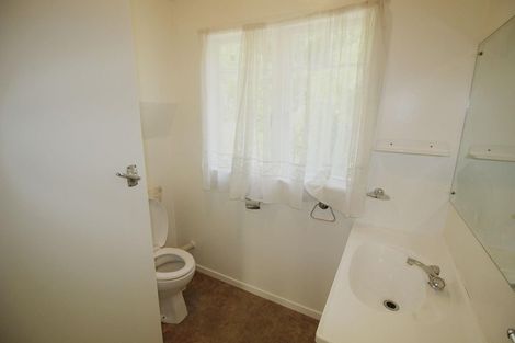 Photo of property in 212 Godley Road, Titirangi, Auckland, 0604