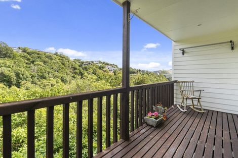 Photo of property in 2 Waterford Drive, Churton Park, Wellington, 6037