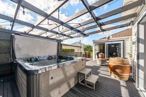 Photo of property in 6 Monaghan Avenue, Karori, Wellington, 6012