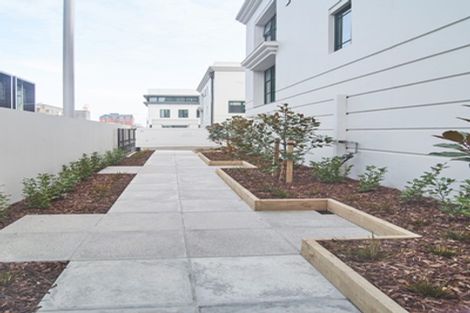 Photo of property in St James Courts, 3/77 Gloucester Street, Christchurch Central, Christchurch, 8013