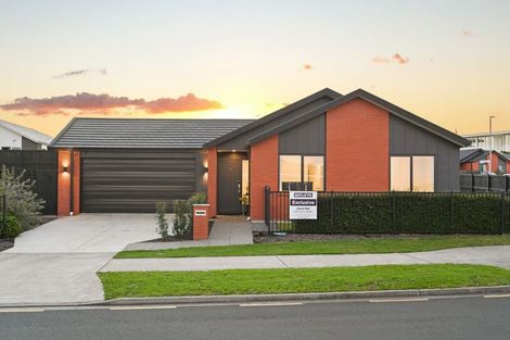 Photo of property in 15 Timatanga Road, Temple View, Hamilton, 3218